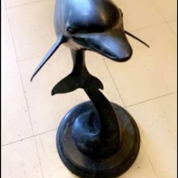 Details - Picture 2 of 2